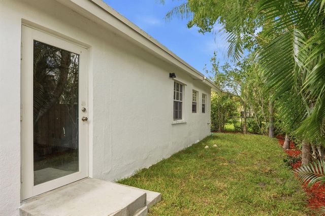 4793 Badger Avenue, West Palm Beach, FL 33417