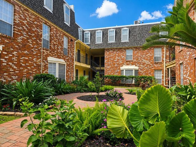 217 Church St 105, Galveston, TX 77550