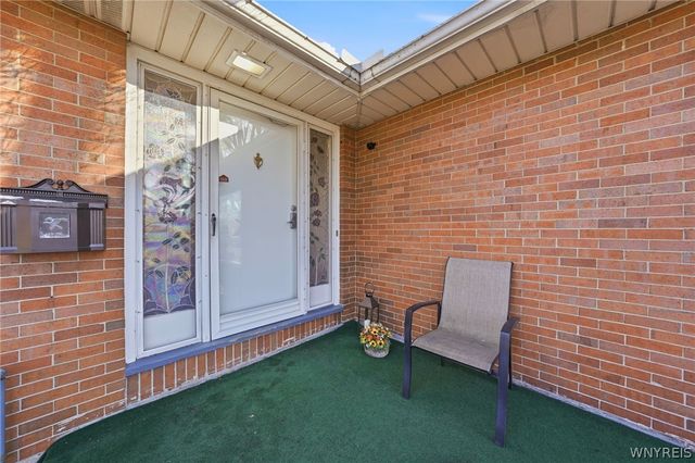 205 Troy Del Way, Amherst, NY 14221