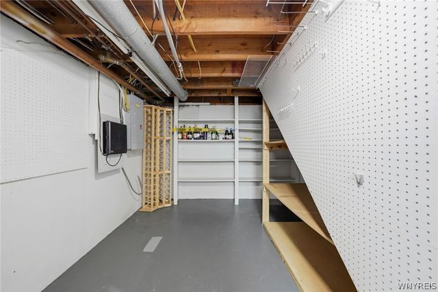 205 Troy Del Way, Amherst, NY 14221