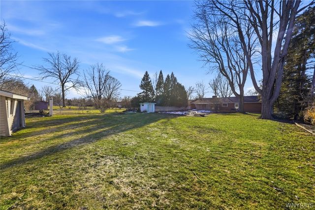 205 Troy Del Way, Amherst, NY 14221