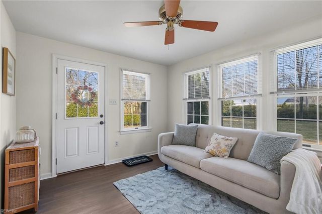 68 Hopkins ST, Newport News, VA 23601