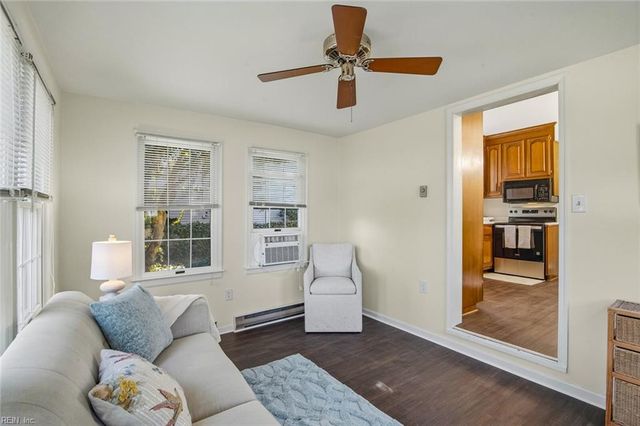 68 Hopkins ST, Newport News, VA 23601