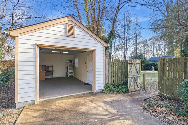 68 Hopkins ST, Newport News, VA 23601