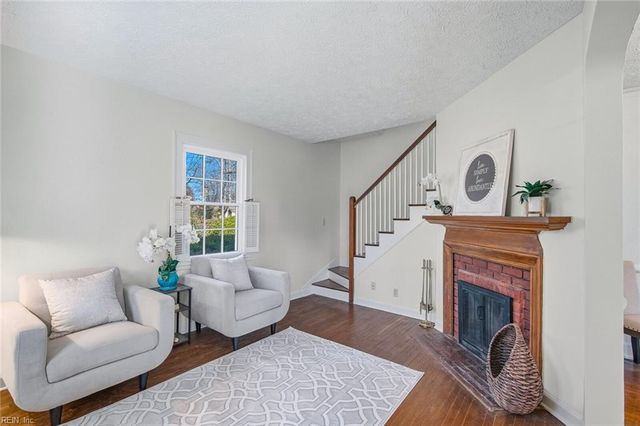 68 Hopkins ST, Newport News, VA 23601