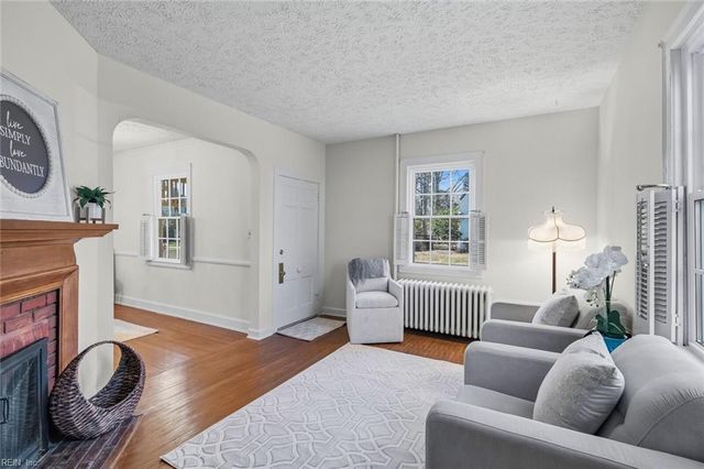 68 Hopkins ST, Newport News, VA 23601