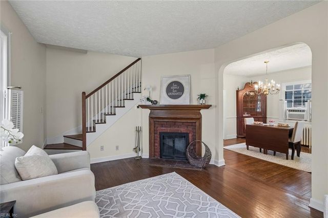 68 Hopkins ST, Newport News, VA 23601