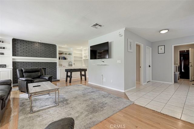10437 Sunnybrae, Chatsworth, CA 91311
