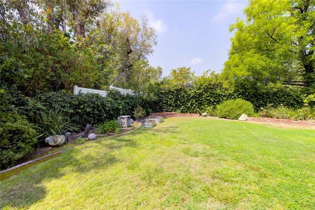 10437 Sunnybrae, Chatsworth, CA 91311