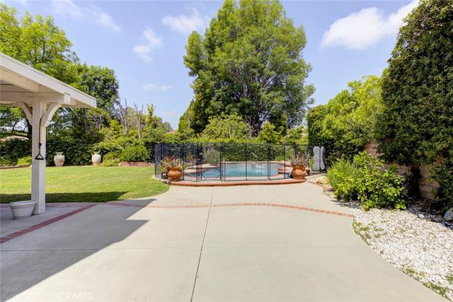 10437 Sunnybrae, Chatsworth, CA 91311