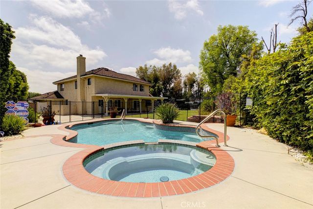 10437 Sunnybrae, Chatsworth, CA 91311