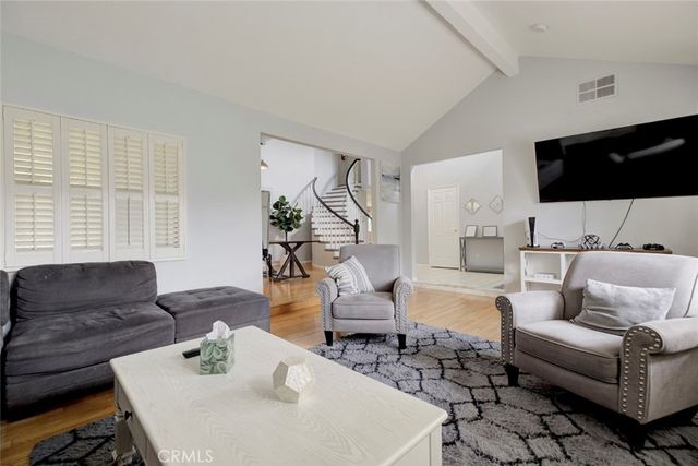 10437 Sunnybrae, Chatsworth, CA 91311