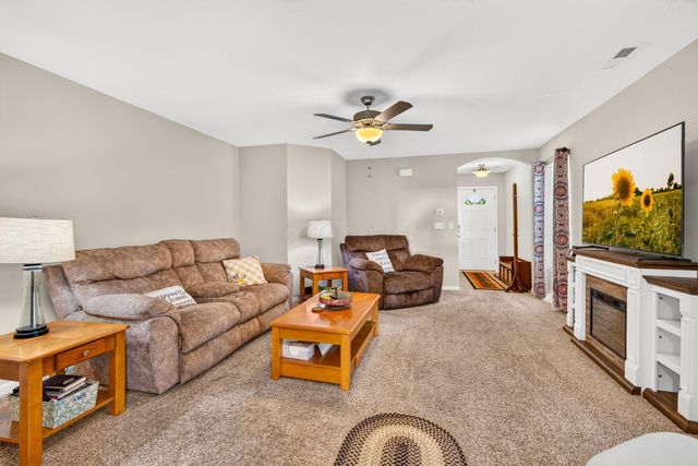 4932 Crestbrook Drive, Lockbourne, OH 43137