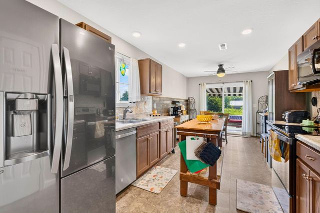 4932 Crestbrook Drive, Lockbourne, OH 43137
