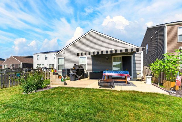 4932 Crestbrook Drive, Lockbourne, OH 43137