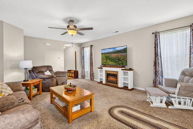 4932 Crestbrook Drive, Lockbourne, OH 43137