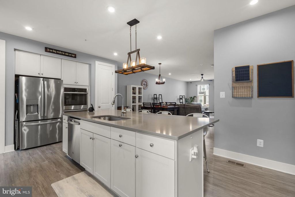 Image 10 of property listing at 2539 BUCKTHORN DR, Gambrills, MD 21054
