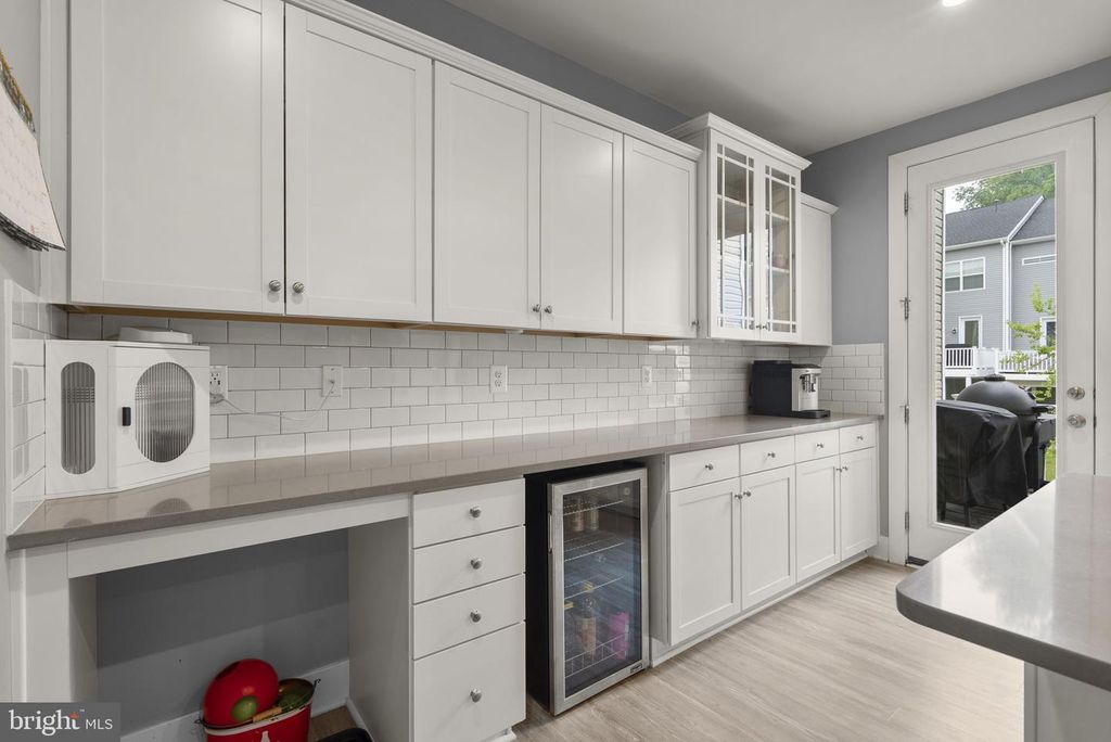 Image 11 of property listing at 2539 BUCKTHORN DR, Gambrills, MD 21054