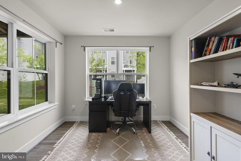 Image 24 of property listing at 2539 BUCKTHORN DR, Gambrills, MD 21054