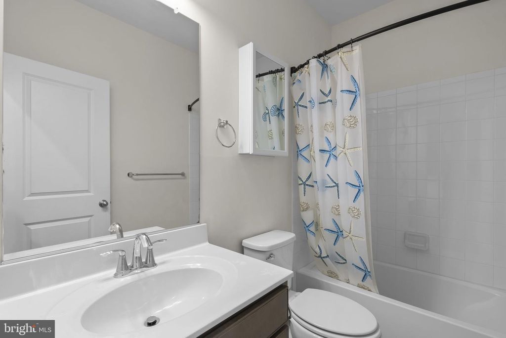 Image 33 of property listing at 2539 BUCKTHORN DR, Gambrills, MD 21054
