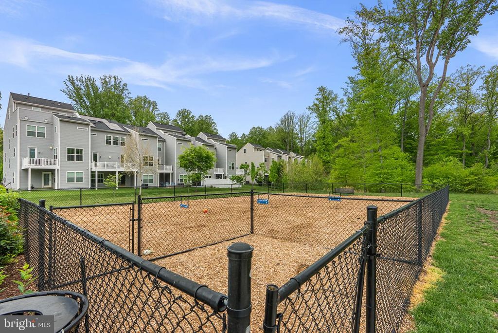 Image 42 of property listing at 2539 BUCKTHORN DR, Gambrills, MD 21054