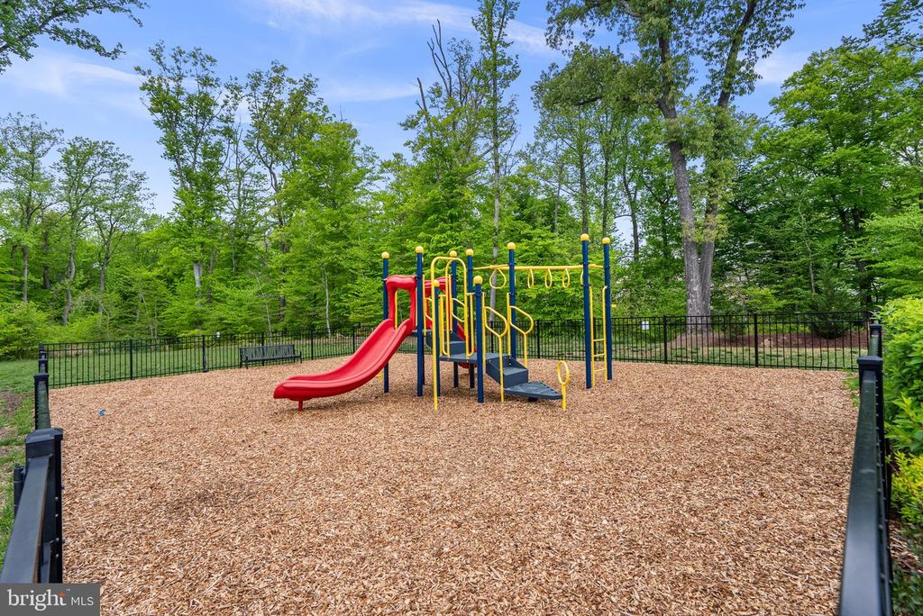 Image 43 of property listing at 2539 BUCKTHORN DR, Gambrills, MD 21054