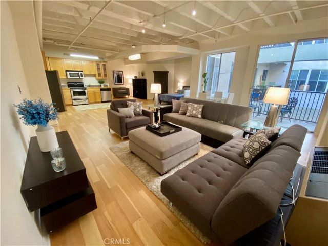 312 W 5th Street 1011, Los Angeles, CA 90013
