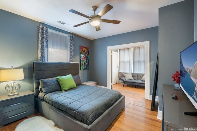 343 W GRAMERCY PL, San Antonio, TX 78212
