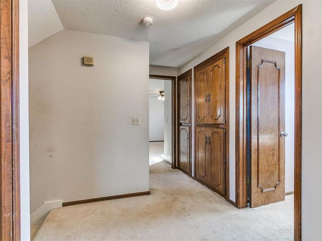6304 Lansbrook Lane, Oklahoma City, OK 73132
