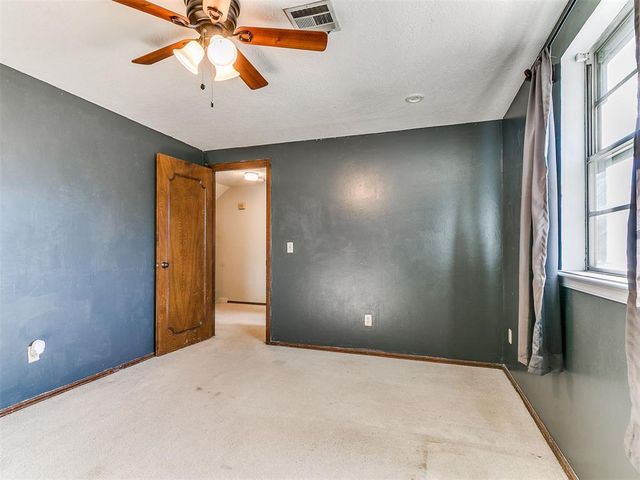 6304 Lansbrook Lane, Oklahoma City, OK 73132