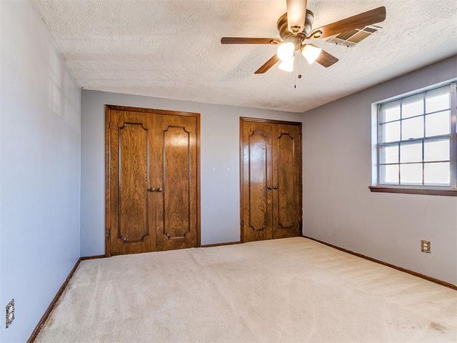 6304 Lansbrook Lane, Oklahoma City, OK 73132