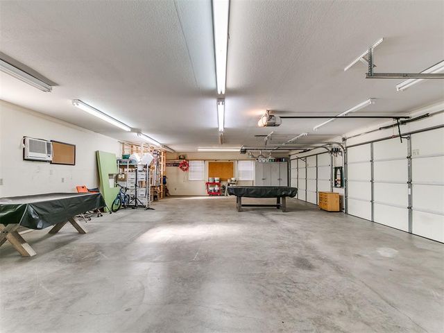 6304 Lansbrook Lane, Oklahoma City, OK 73132