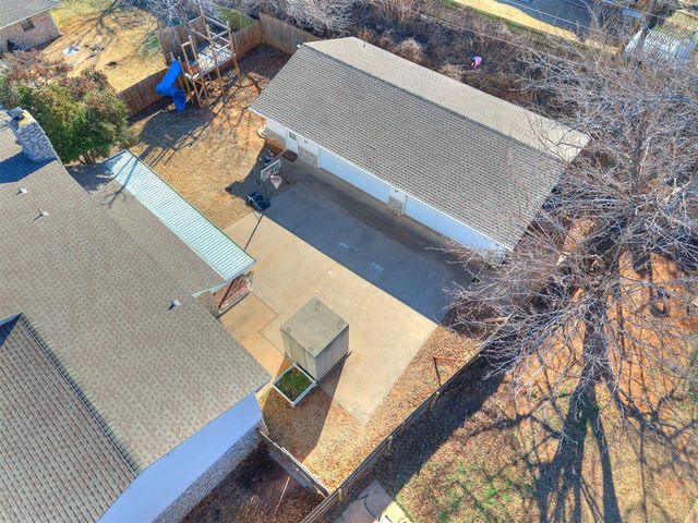 6304 Lansbrook Lane, Oklahoma City, OK 73132