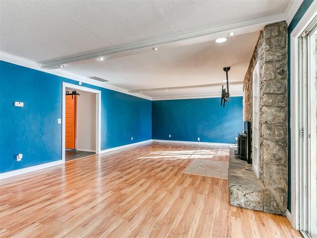 6304 Lansbrook Lane, Oklahoma City, OK 73132