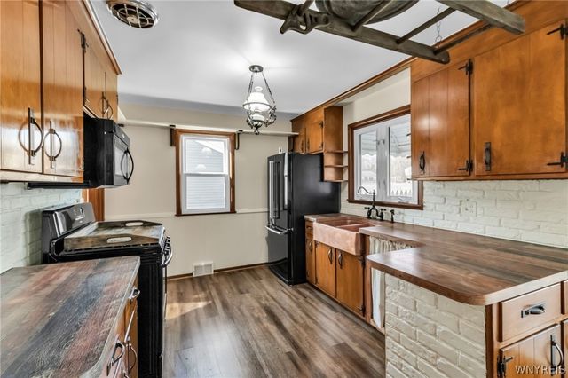 1316 Moll Street, North Tonawanda, NY 14120