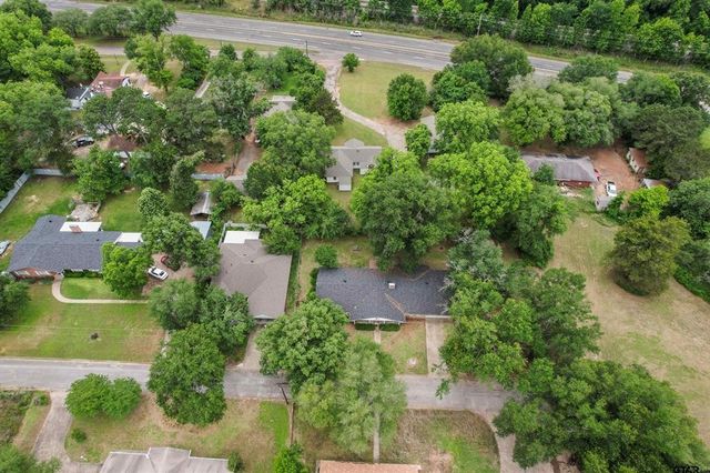 725 W BLAIR ST, Mineola, TX 75773