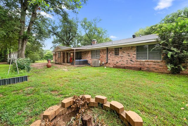 725 W BLAIR ST, Mineola, TX 75773
