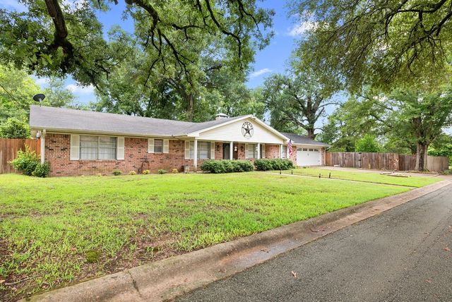 725 W BLAIR ST, Mineola, TX 75773