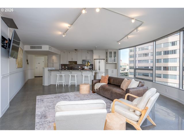 1500 Sw 5TH Ave 703, Portland, OR 97201