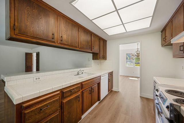 1005 Friars Ct, Carmichael, CA 95608