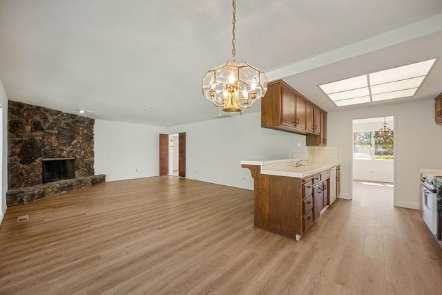 1005 Friars Ct, Carmichael, CA 95608