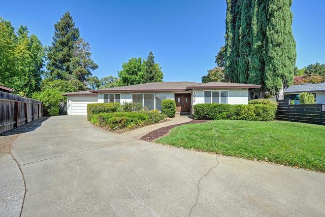 1005 Friars Ct, Carmichael, CA 95608