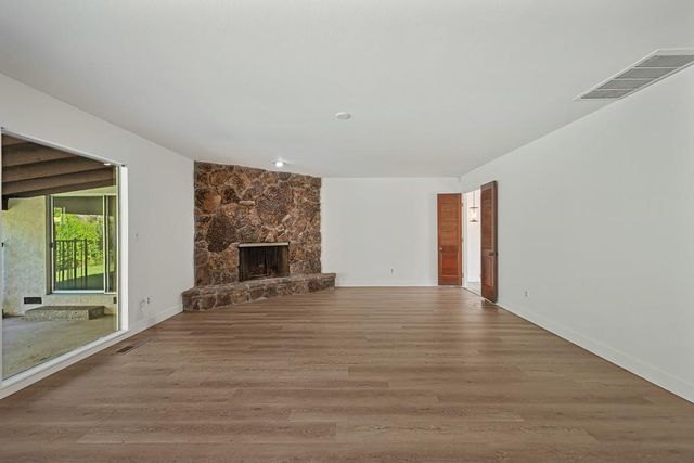 1005 Friars Ct, Carmichael, CA 95608