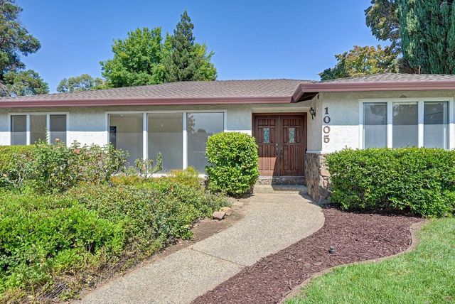 1005 Friars Ct, Carmichael, CA 95608