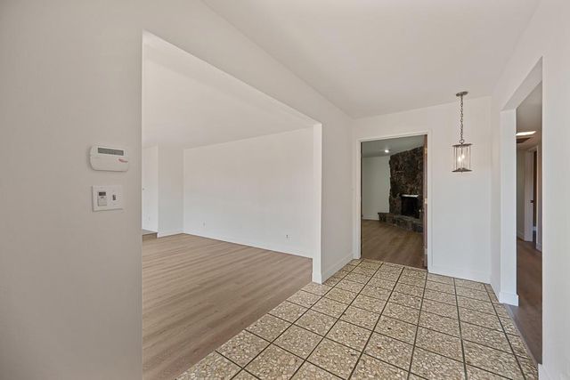 1005 Friars Ct, Carmichael, CA 95608