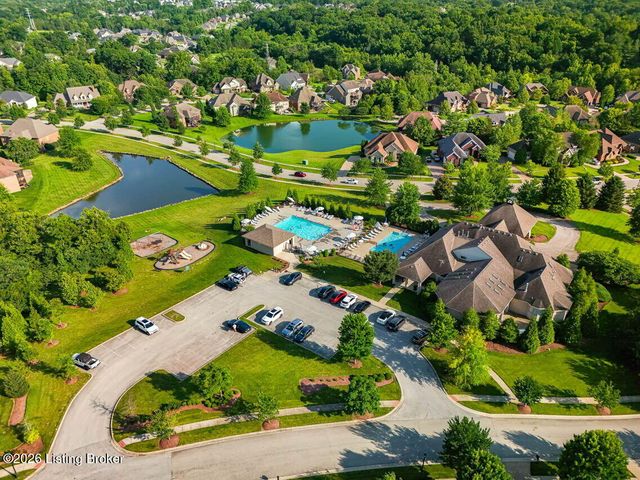17400 Shakes Creek Dr, Fisherville, KY 40023
