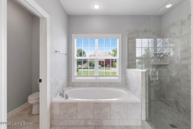 17400 Shakes Creek Dr, Fisherville, KY 40023