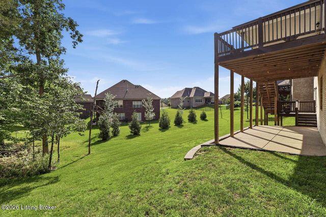 17400 Shakes Creek Dr, Fisherville, KY 40023