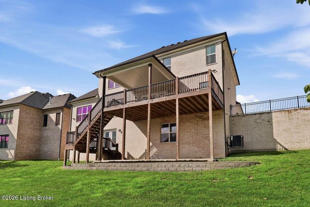 17400 Shakes Creek Dr, Fisherville, KY 40023
