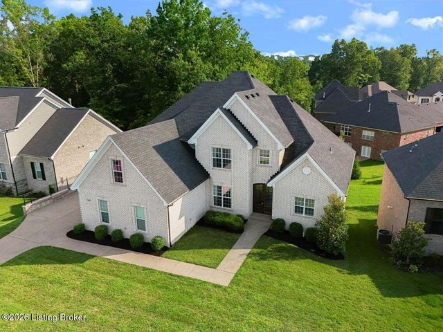 17400 Shakes Creek Dr, Fisherville, KY 40023